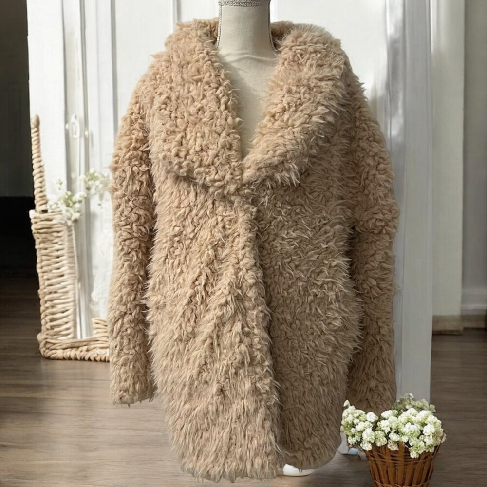 Onetheland‎  Shaggy Mongolian Oversized Scandi Cozy Luxe Loungewear Teddy Coat M